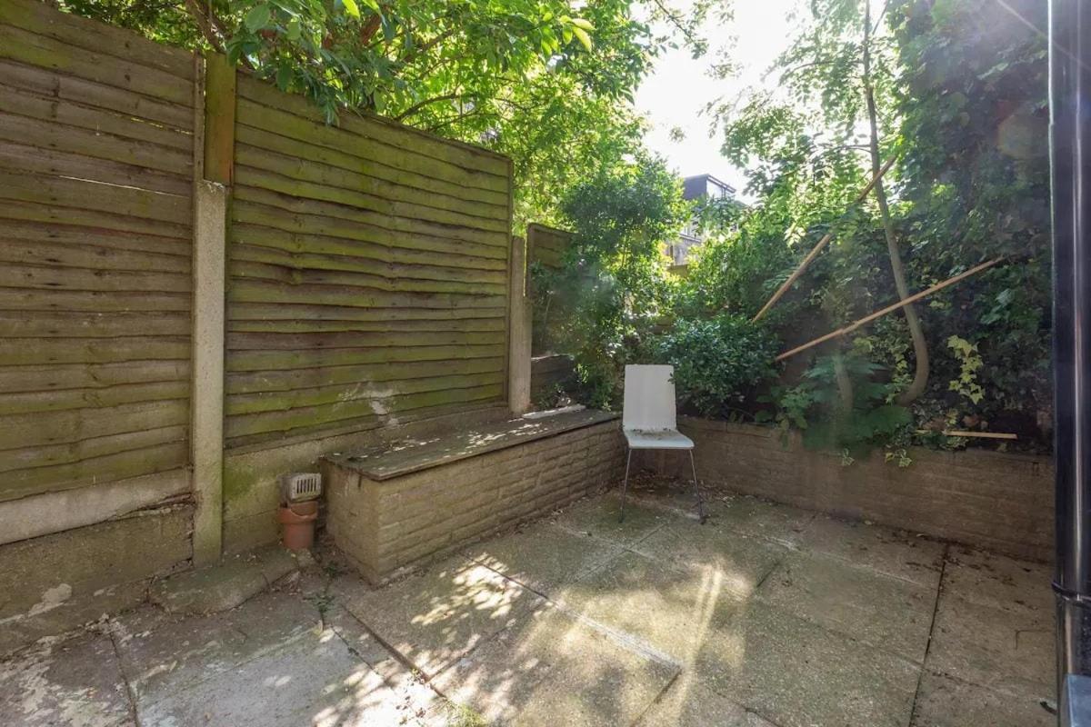 Stylish 2-Bed Flat In The Heart Of West Hampstead Apartment Londra Exterior foto