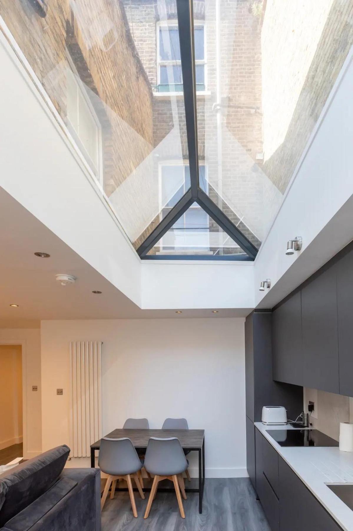 Stylish 2-Bed Flat In The Heart Of West Hampstead Apartment Londra Exterior foto
